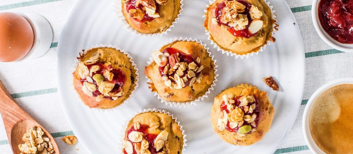 Ontbijtmuffins met granola